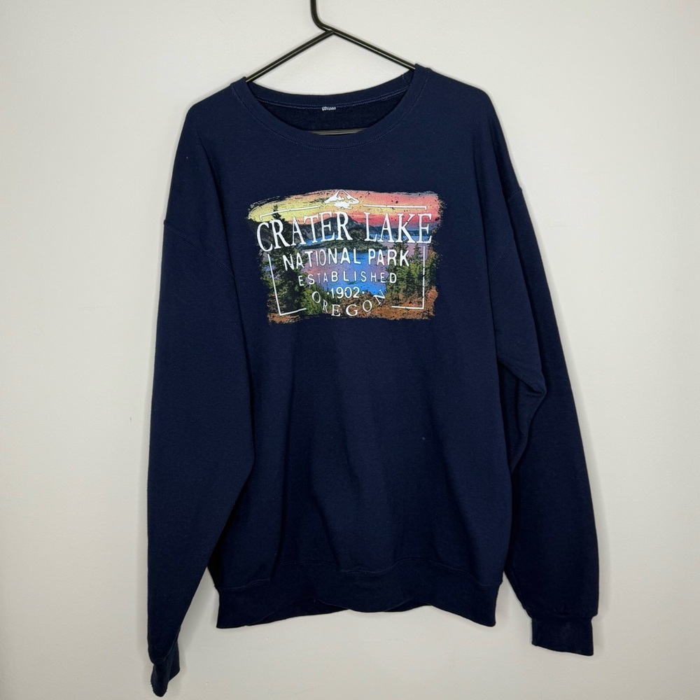 Crater Lake National Park Crewneck Sweater Size Medium